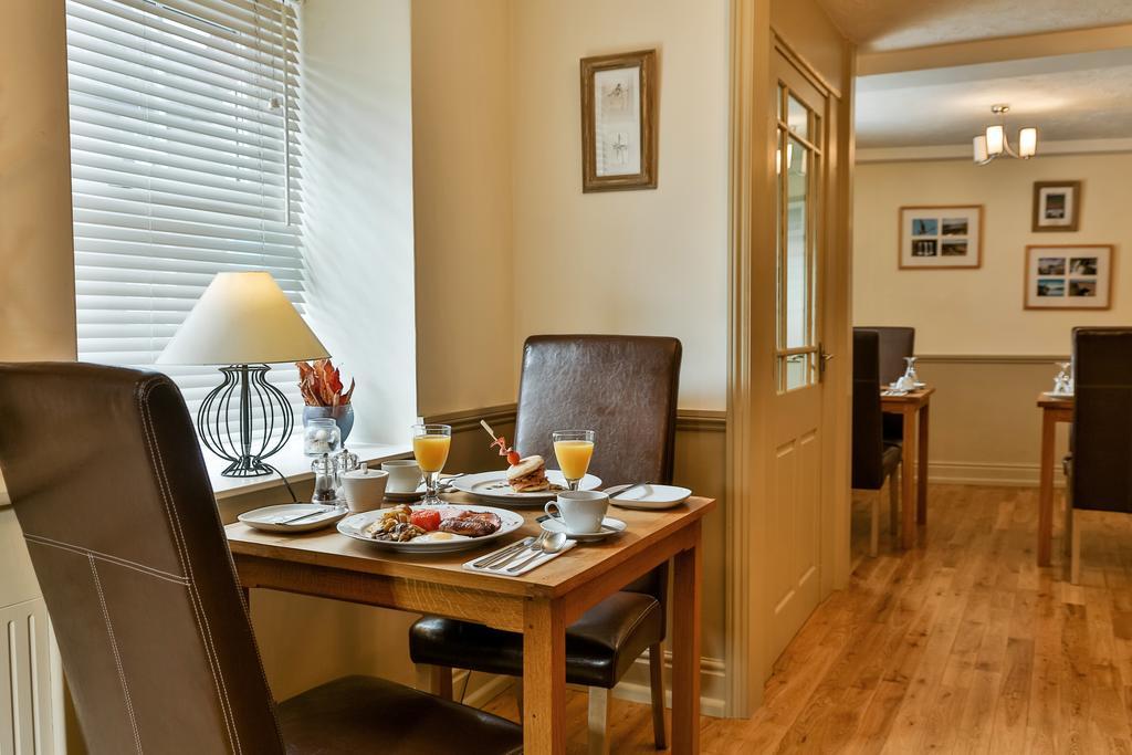 Hotel The Coach House Brecon Exterior foto